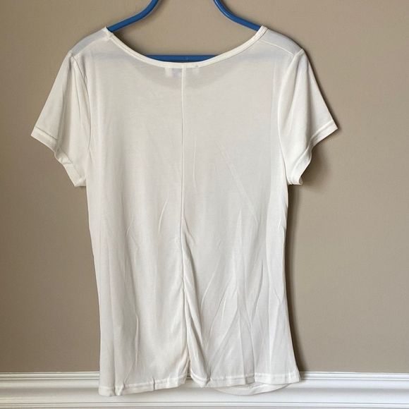 NWT White Top - Picture 3 of 7